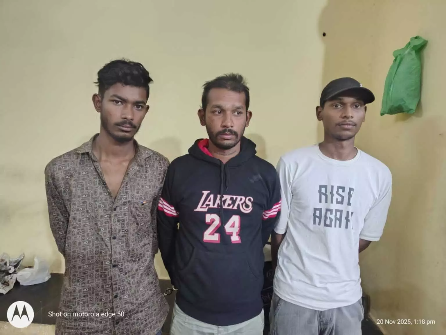 कॉलेज छात्रा से छेड़छाड़ करने वाले 3 आरोपी 24 घंटे में गिरफ्तार कॉलेज छात्रा से छेड़छाड़ करने वाले 3 आरोपी 24 घंटे में गिरफ्तार