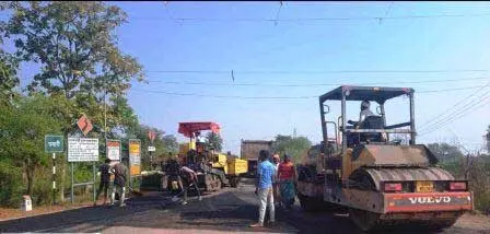 ग्रामीण संपर्क मजबूत-चमारी से जोगीदीप मार्ग पर त्वरित संधारण कार्य, आवागमन हुआ सुगम ग्रामीण संपर्क मजबूत-चमारी से जोगीदीप मार्ग पर त्वरित संधारण कार्य, आवागमन हुआ सुगम