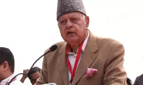 दिल्ली विस्फोट के बाद कश्मीरियों को शक की निगाह से न देखा जाए : डॉ. फारूक अब्दुल्ला दिल्ली विस्फोट के बाद कश्मीरियों को शक की निगाह से न देखा जाए : डॉ. फारूक अब्दुल्ला