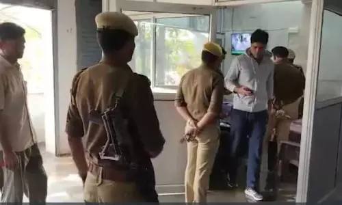 पुलिस चौकी के करीब ही 7 लाख की लूट, गोदाम में हुई ये वारदात
