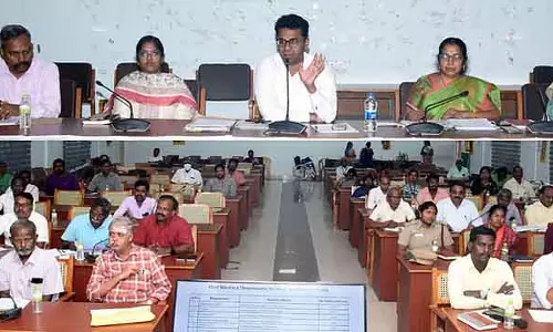CM दिसंबर में कल्लाकुरिची जाएंगे: राज्यपाल ने सभी विभाग के अधिकारियों के साथ विचार-विमर्श किया CM दिसंबर में कल्लाकुरिची जाएंगे: राज्यपाल ने सभी विभाग के अधिकारियों के साथ विचार-विमर्श किया