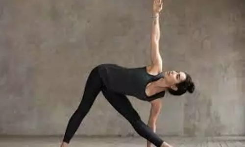 Yoga Poses : जोड़ों के दर्द से राहत पाने के लिए नियमित रूप से करें ये 5 योगासन