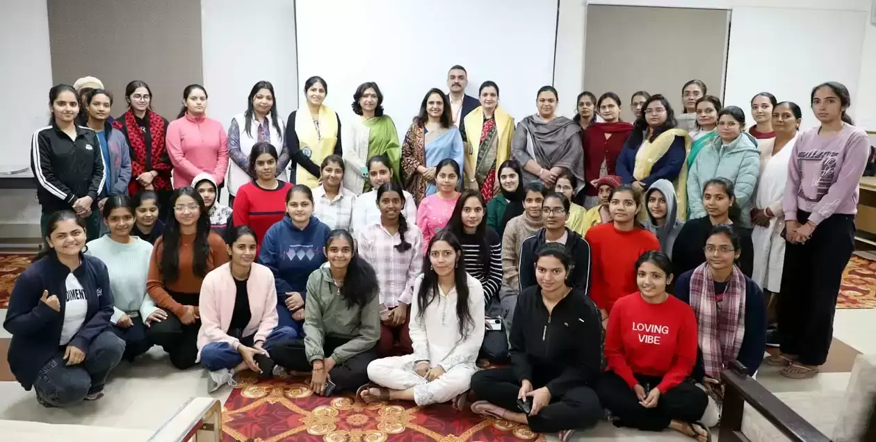 Hisar: स्वास्थ्य ही जीवन को आगे बढ़ाता है: डॉ. वंदना बिश्नोई Hisar: स्वास्थ्य ही जीवन को आगे बढ़ाता है: डॉ. वंदना बिश्नोई