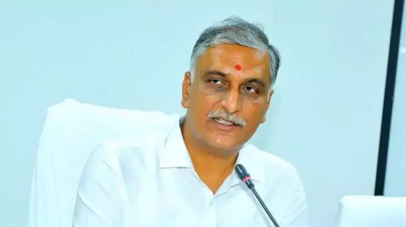 Telangana :  हरीश राव ने सिगाची पीड़ितों से वादाखिलाफी पर सरकार की आलोचना की