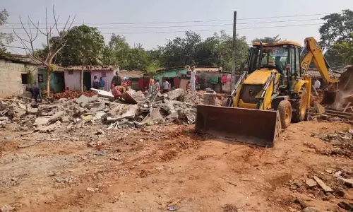 Salia साही में बेदखली अभियान से भुवनेश्वर में नई 200-फुट समानांतर सड़क का रास्ता साफ हुआ Salia साही में बेदखली अभियान से भुवनेश्वर में नई 200-फुट समानांतर सड़क का रास्ता साफ हुआ