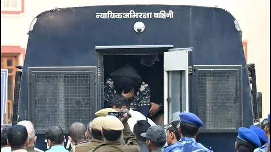 Faridabad police ने अल-फलाह यूनिवर्सिटी के दिल्ली लाल किला धमाके से कथित लिंक की जांच के लिए SIT बनाई Faridabad police ने अल-फलाह यूनिवर्सिटी के दिल्ली लाल किला धमाके से कथित लिंक की जांच के लिए SIT बनाई
