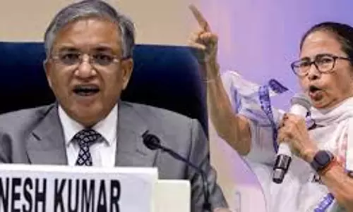 Kolkata: SIR प्रक्रिया रोकने की ममता की मांग Kolkata: SIR प्रक्रिया रोकने की ममता की मांग
