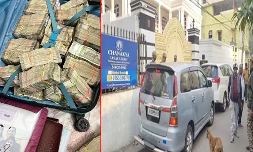 40 ठिकानों पर ईडी की रेड, करोड़ों कैश और जेवरात बरामद, गिनती के लिए मंगाई जा रही हैं मशीनें
