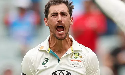 Australian के मिचेल स्टार्क ने एशेज में 13वें खिलाड़ी के रूप में 100 विकेट लिए Australian के मिचेल स्टार्क ने एशेज में 13वें खिलाड़ी के रूप में 100 विकेट लिए