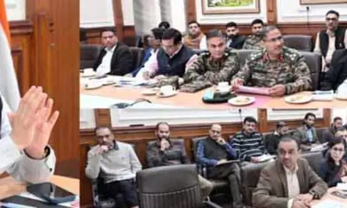 मुख्य सचिव ने J&K में प्रमुख राजमार्गों और सुरंगों की प्रगति की समीक्षा की मुख्य सचिव ने J&K में प्रमुख राजमार्गों और सुरंगों की प्रगति की समीक्षा की