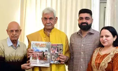LG ने डोगरी में किताबें भेंट कीं