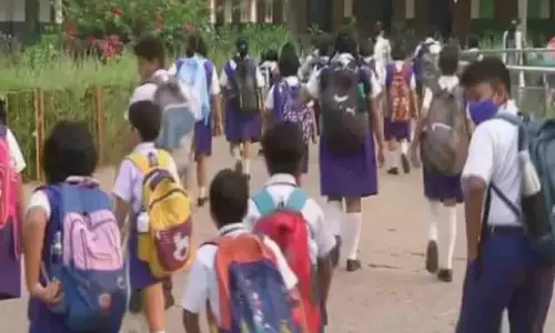 ओडिशा सरकार ने स्कूल यूनिफॉर्म सप्लाई में देरी के लिए SHGs को चेताया ओडिशा सरकार ने स्कूल यूनिफॉर्म सप्लाई में देरी के लिए SHGs को चेताया
