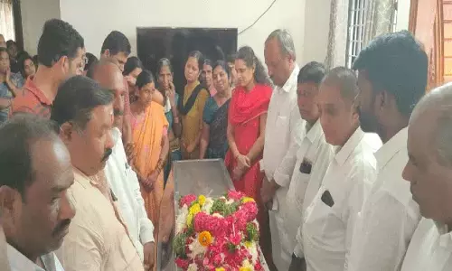 आंदोलन के नेता धर्मा रेड्डी को अश्रुपूर्ण विदाई