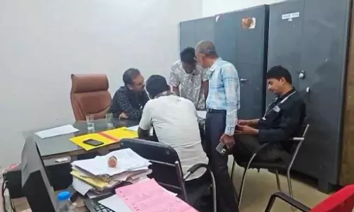 ACB ने नगर पालिका इंजीनियर को रिश्वत लेते किया गिरफ्तार