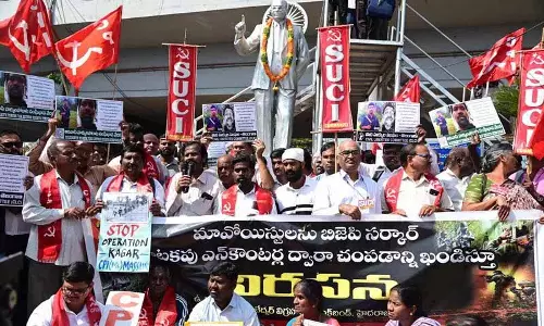 Hyderabad में कथित फर्जी मुठभेड़ों के खिलाफ लेफ्ट पार्टियों का प्रदर्शन