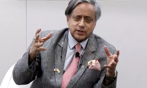 शशि थरूर ने यूएन की अपरिहार्यता पर जोर दिया
