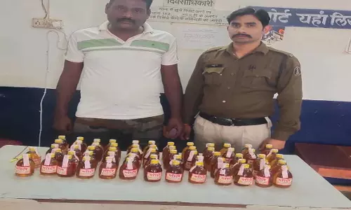 ऑपरेशन निश्चय: खरोरा पुलिस ने अवैध शराब के साथ तीन आरोपियों को किया गिरफ्तार
