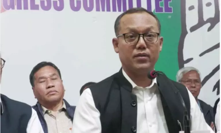 Manipur में सरकार के नेतृत्व वाले समाधान की मांग, RSS दौरे को अपर्याप्त बताया Manipur में सरकार के नेतृत्व वाले समाधान की मांग, RSS दौरे को अपर्याप्त बताया