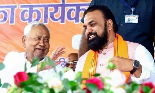 Cm Nitish ने 20 साल बाद अपने डिप्टी को गृह मंत्रालय सौंपा Cm Nitish ने 20 साल बाद अपने डिप्टी को गृह मंत्रालय सौंपा