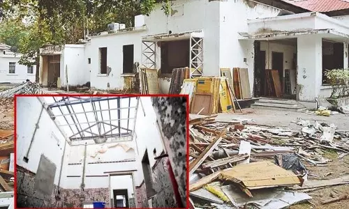 150 करोड़ रुपये के बकाए को लेकर ठेकेदारों ने काम रोका, शीतकालीन सत्र खतरे में 150 करोड़ रुपये के बकाए को लेकर ठेकेदारों ने काम रोका, शीतकालीन सत्र खतरे में