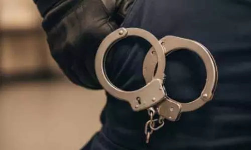 रेलवे कर्मचारी की हत्या में पत्नी गिरफ्तार, दो महीनों से थी फरार