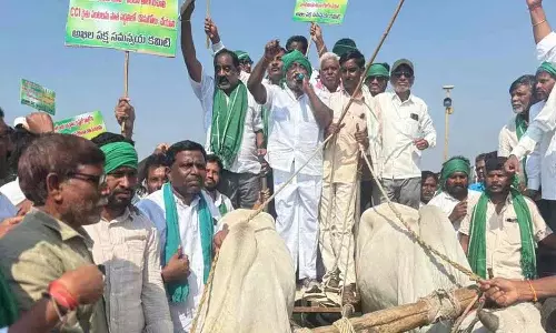 पूर्व मंत्री Jogu Ramanna ने कपास किसानों का समर्थन किया