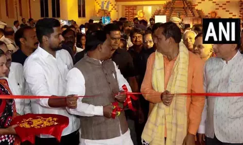 CM माझी ने डॉ. हरेकृष्ण महताब की 125वीं जयंती समारोह का उद्घाटन किया CM माझी ने डॉ. हरेकृष्ण महताब की 125वीं जयंती समारोह का उद्घाटन किया