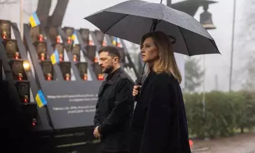 Zelensky  ने यूक्रेन को US शांति प्रस्ताव पर कठिन विकल्पों का सामना बताया