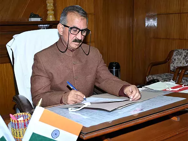 Shimla: तीन लोगों की मौत पर मुख्यमंत्री और उपमुख्यमंत्री की संवेदनाएं Shimla: तीन लोगों की मौत पर मुख्यमंत्री और उपमुख्यमंत्री की संवेदनाएं