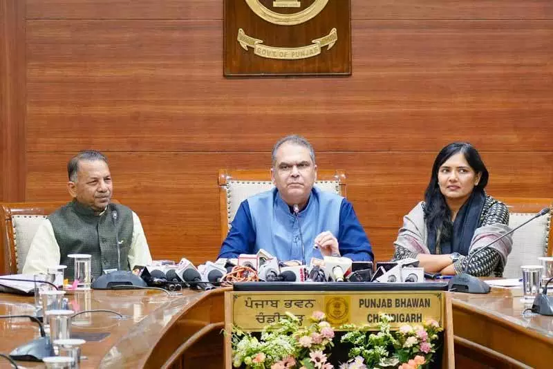उद्योगपति ने Punjab में 2 हजार करोड़ रुपये के निवेश का वादा किया उद्योगपति ने Punjab में 2 हजार करोड़ रुपये के निवेश का वादा किया