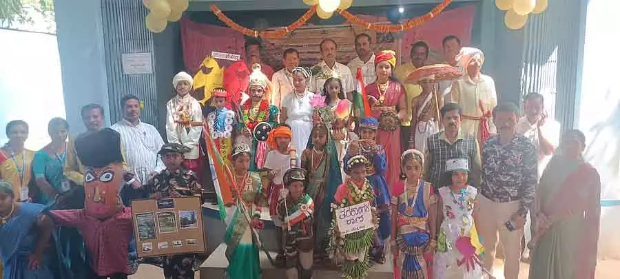 Nandagudi : टैलेंट शो के लिए टैलेंट फाउंटेन स्टेज Nandagudi : टैलेंट शो के लिए टैलेंट फाउंटेन स्टेज