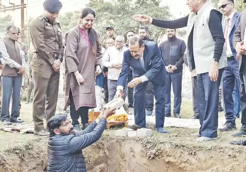 उधमपुर चैंबर घरेलू और विदेशी निवेश के मौके पैदा करेगा: डॉ. जितेंद्र उधमपुर चैंबर घरेलू और विदेशी निवेश के मौके पैदा करेगा: डॉ. जितेंद्र