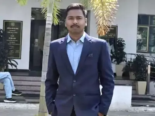 किसान का बेटा CGPSC पास कर बना अफसर किसान का बेटा CGPSC पास कर बना अफसर