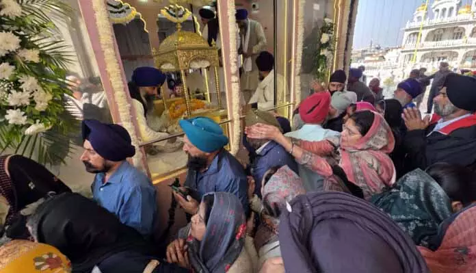 Guru Tegh Bahadur की 350वीं शहीदी वर्षगांठ के मौके पर जम्मू में भव्य नगर कीर्तन का आयोजन Guru Tegh Bahadur की 350वीं शहीदी वर्षगांठ के मौके पर जम्मू में भव्य नगर कीर्तन का आयोजन