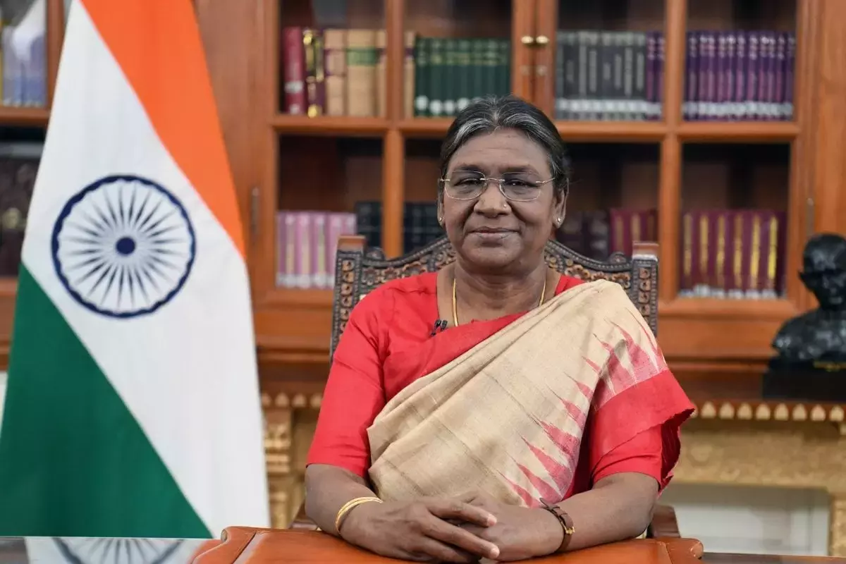 Andhra Pradesh : राष्ट्रपति और प्रधानमंत्री विशाखापत्तनम में नौसेना के कार्यक्रमों में शामिल होंगे Andhra Pradesh : राष्ट्रपति और प्रधानमंत्री विशाखापत्तनम में नौसेना के कार्यक्रमों में शामिल होंगे