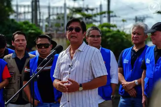 Philippines बाढ़ प्रोजेक्ट घोटाला: 18 संदिग्धों की गिरफ्तारी के आदेश Philippines बाढ़ प्रोजेक्ट घोटाला: 18 संदिग्धों की गिरफ्तारी के आदेश