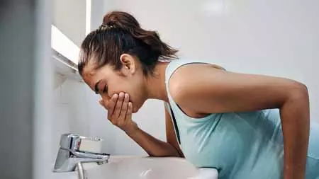 गर्भावस्था में क्यों होती है मॉर्निंग सिकनेस? आयुर्वेदिक नजरिए से समझें गर्भावस्था में क्यों होती है मॉर्निंग सिकनेस? आयुर्वेदिक नजरिए से समझें