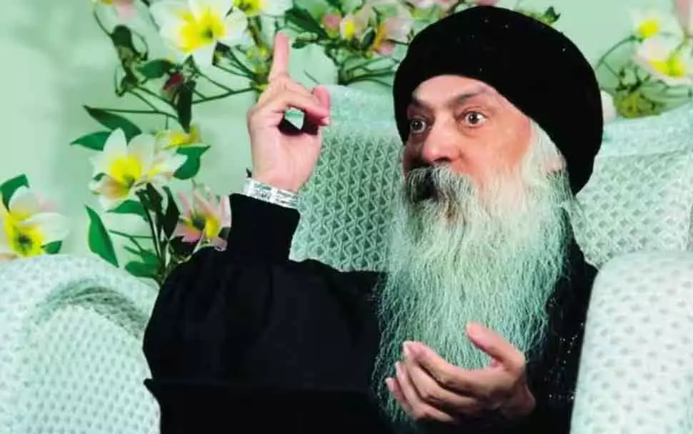 Osho Wisdom: मौन की शक्ति और इसका प्रभाव आपके वातावरण पर Osho Wisdom: मौन की शक्ति और इसका प्रभाव आपके वातावरण पर