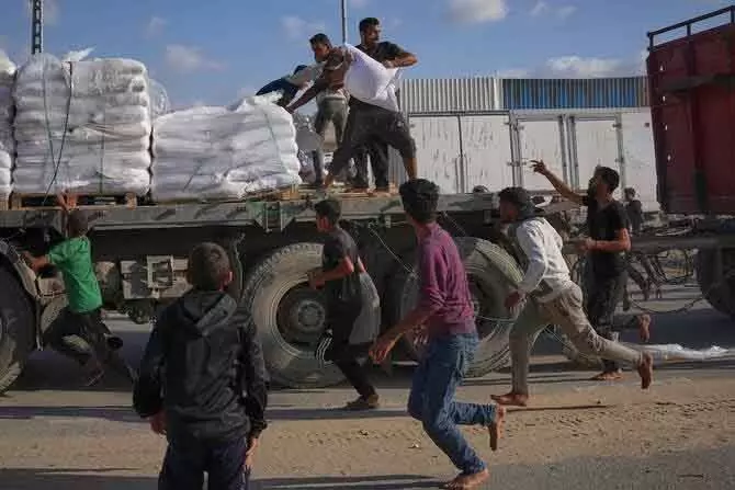 Gaza में MSF ने इज़राइली हमलों में घायल बच्चों और महिलाओं का इलाज किया Gaza में MSF ने इज़राइली हमलों में घायल बच्चों और महिलाओं का इलाज किया