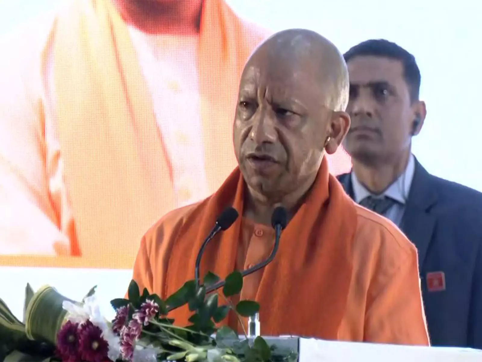 उत्तर प्रदेश की कानून व्यवस्था देश में आदर्श मानी जाती है: CM योगी आदित्यनाथ उत्तर प्रदेश की कानून व्यवस्था देश में आदर्श मानी जाती है: CM योगी आदित्यनाथ
