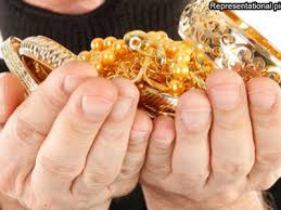 Kalbadevi jewellery के कर्मचारी पर ₹6.7 करोड़ कीमत का 7.5 kg सोना निकालने का मामला दर्ज
