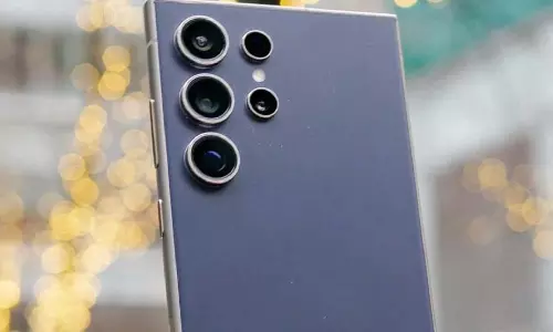 Galaxy S26 Ultra:खास प्राइवेसी फीचर, अब कोई नहीं देख पाएगा आपकी स्क्रीन Galaxy S26 Ultra:खास प्राइवेसी फीचर, अब कोई नहीं देख पाएगा आपकी स्क्रीन