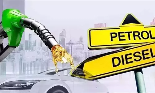 Petrol Diesel Rate: पेट्रोल-डीजल के नए रेट जारी, आज कई शहरों में घटे तेल के दाम Petrol Diesel Rate: पेट्रोल-डीजल के नए रेट जारी, आज कई शहरों में घटे तेल के दाम
