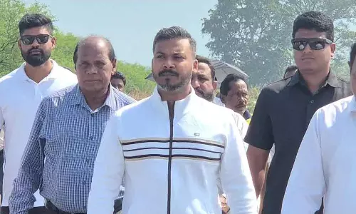 Odisha: कांग्रेस प्रमुख भक्त चरण दास के बेटे ने जान से मारने की धमकी का आरोप लगाया