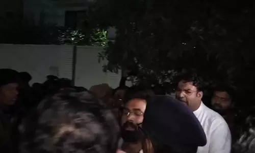 राजेश मूणत और सुबोध हरितवाल के बीच हुई बहस राजेश मूणत और सुबोध हरितवाल के बीच हुई बहस