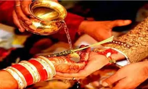 Vivah Panchami 2025: शादी में हो रही है देरी, तो विवाह पंचमी पर करें इन मंत्रों का जाप Vivah Panchami 2025: शादी में हो रही है देरी, तो विवाह पंचमी पर करें इन मंत्रों का जाप