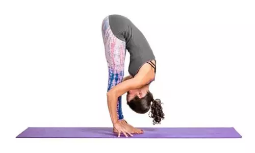 Yoga tips in Hindi: अच्छी नींद के लिए सोने से पहले करें ये योगासन, मिलेगा फायदा