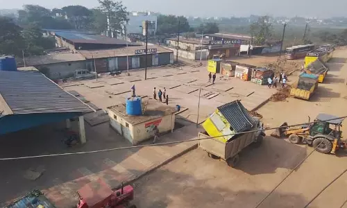 आमा नाका रेलवे ओवर ब्रिज के नीचे चौपाटी शिफ्ट