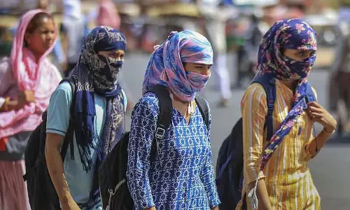 Tamil Nadu और यूनाइटेड किंगडम ने बढ़ती गर्मी से निपटने के लिए हीट रेजिलिएंस सेंटर शुरू किया Tamil Nadu और यूनाइटेड किंगडम ने बढ़ती गर्मी से निपटने के लिए हीट रेजिलिएंस सेंटर शुरू किया