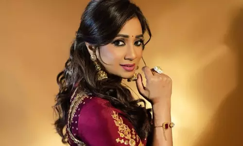 Shreya Ghoshal ने इंडियन आइडल 16 में कंटेस्टेंट को सरप्राइज दिया, सभी इमोशनल हो गए Shreya Ghoshal ने इंडियन आइडल 16 में कंटेस्टेंट को सरप्राइज दिया, सभी इमोशनल हो गए